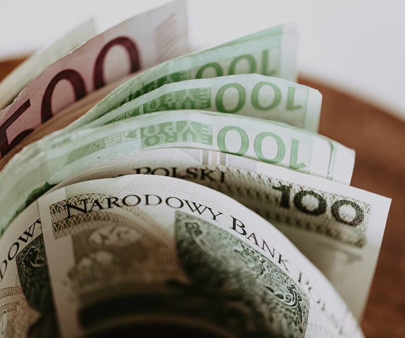 Comment réduire ses dépenses et rester dans le vert tout le mois